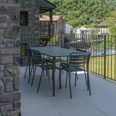 Borda Mondarruego Broto